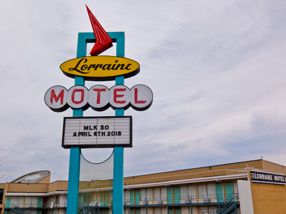 Loraine Motel