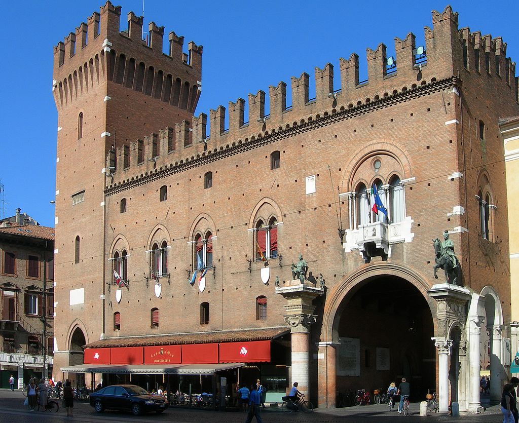 Ferrara Palazzo del Municipio 2