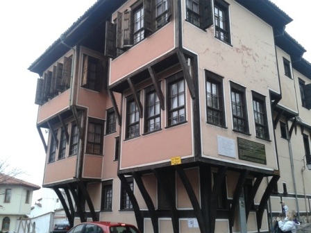 Janette Griffiths explores southern Bulgaria and finds it beautiful and bargain friendly. plovdiv house