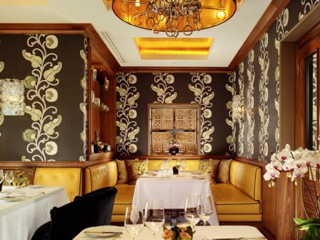 Andy Mossack reviews the one michelin star Seven Park Place by William Drabble