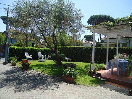 Andy Mossack explores renting a villa in Pietrasanta over a hotel stay in Tuscany's lovely town.