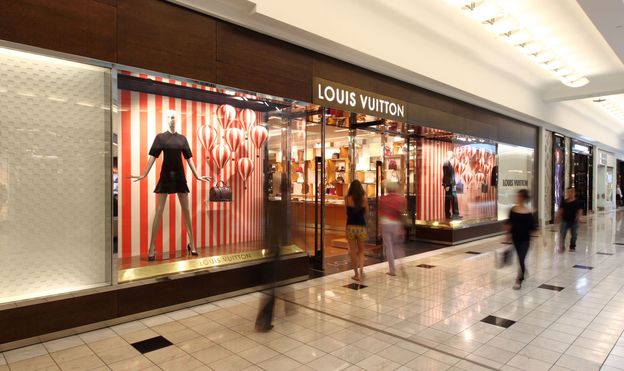 Louis Vuitton Atlanta Lenox Square Store in Atlanta, United States