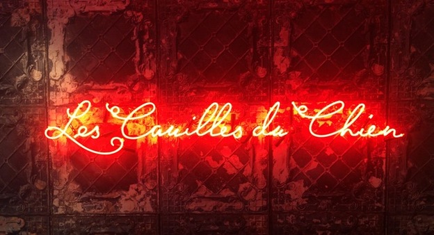 Les Couilles du Chien bar sign