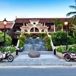 Andy Mossack reviews the Victoria Hoi An Beach Resort and Spa in Vietnam's popular Hoi An. 