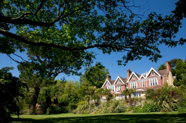 Orestone Manor Hotel evolve orestone 196 1