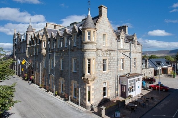 Terry Marsh reviews the Grant Arms Hotel in the Scottish Highlands