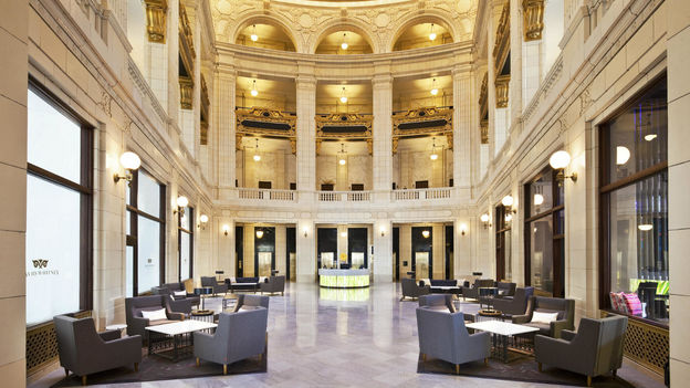 Andy Mossack reviews the Aloft Hotel in Detroit, an art deco masterpiece rediscovered.