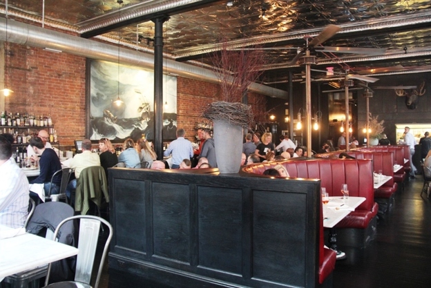 Andy Mossack eats at Wright & Company, a Detroit staple when it comes to trend and food. wright and co restaurant