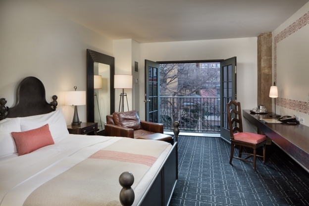 Andy Mossack stays at the Hotel Valencia Riverwalk, perched above San Antonio's version of Venice  Hotel Valencia River Walk riverview room 2