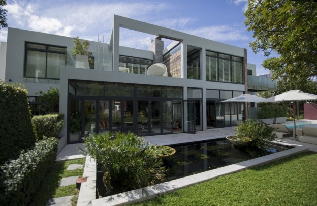 MannaBay Boutique Hotel