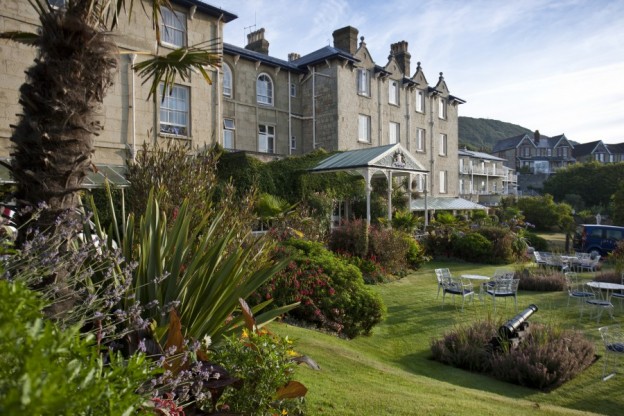 Royal Hotel