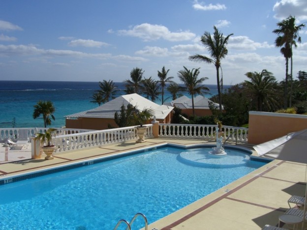 Coco Reef Resort Bermuda sits on one of the island’s loveliest stretches of beach and is accessed through a breathtaking lobby designed by the flamboyant hotel owner John Jefferis.