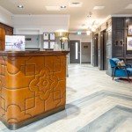 Hotel Indigo Chester reception area