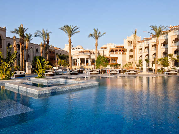 Grand Palace with Pool