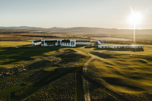 Andy Mossack takes the ferry over to Islay and finds out why the legendary Machrie Hotel is so special. Aerial Shot e1625153004553