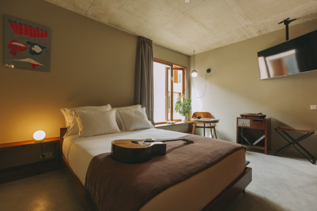 M.Ou.Co Hotel reinvents the hotel in Porto. Michael Edwards tunes in on the harmony.  51510447527 5908e232c5 k 1