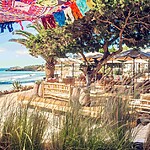 Helen Warwick dines at Aiyanna Restaurant, a barefoot foodie magnet in Ibiza.