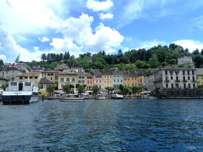 Lake Orta 1 002