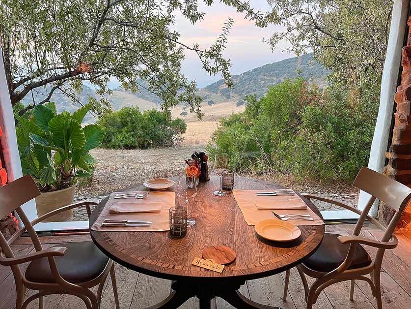  Lynne Coates luxuriates in the secluded splendour of Finca La Donaira tucked away in the Andalusian mountains.