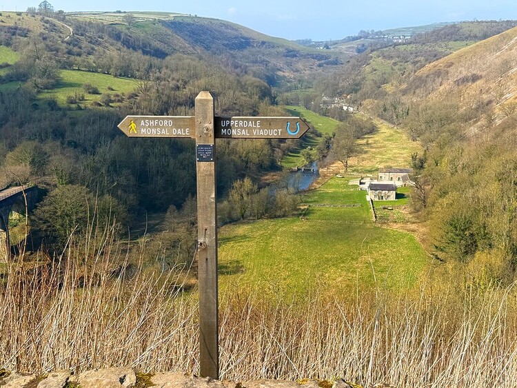 The Cavendish at Baslow. Enjoy a charming Chatsworth Escape in the Peak District.
