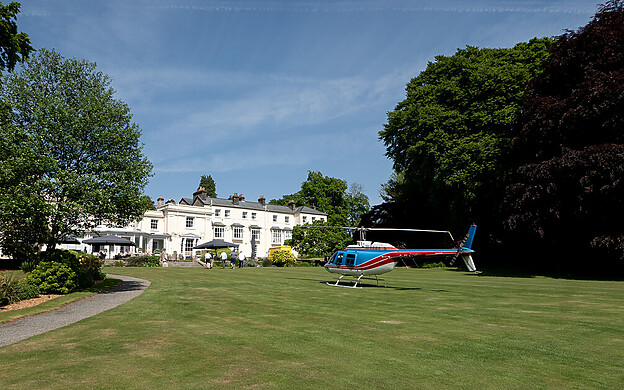 Stephen Kelly stays at Storrs Hall and revels in lakeside Windemere luxury.