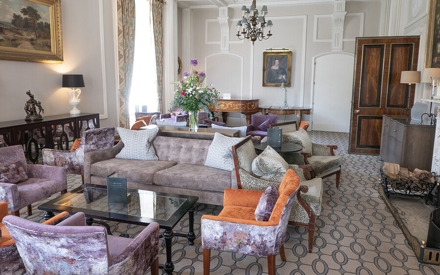 Stephen Kelly stays at Storrs Hall and revels in lakeside Windemere luxury.