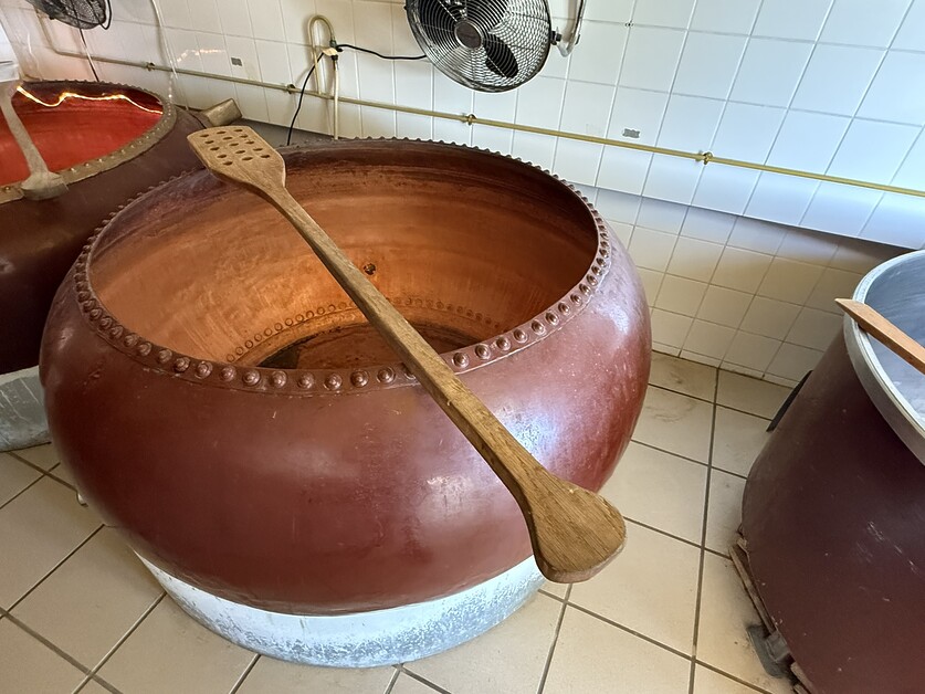 Andy Mossack explores the local producers and artisans of southwest France’s Charonte region.