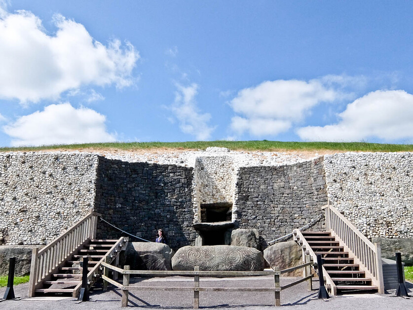 In his Guide to the Boyne Valley, Rupert Parker explores a Landscape Populated By Incredible Prehistoric Monuments And Dazzling Fairy Tale Castles.