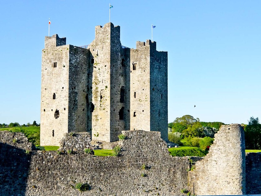 In his Guide to the Boyne Valley, Rupert Parker explores a Landscape Populated By Incredible Prehistoric Monuments And Dazzling Fairy Tale Castles.