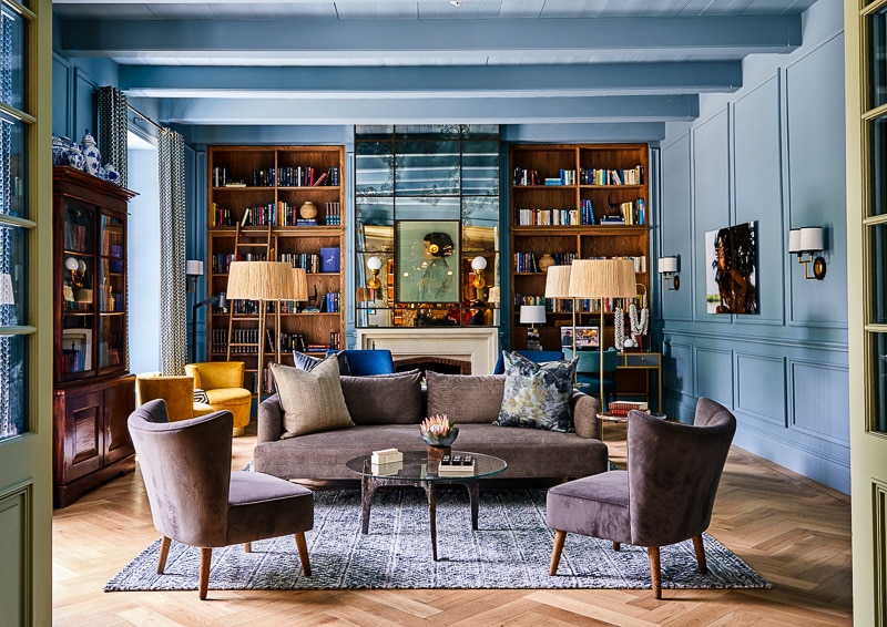 Sarah Kingdom checks into Erinvale Estate Hotel & Spa, and discovers a Cape Winelands escape that combines heritage, gastronomy, golf and relaxation.