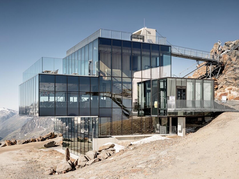 Rupert Parker Enjoys Hotel Das Central’s Alpine Luxury In Sölden, Austria.