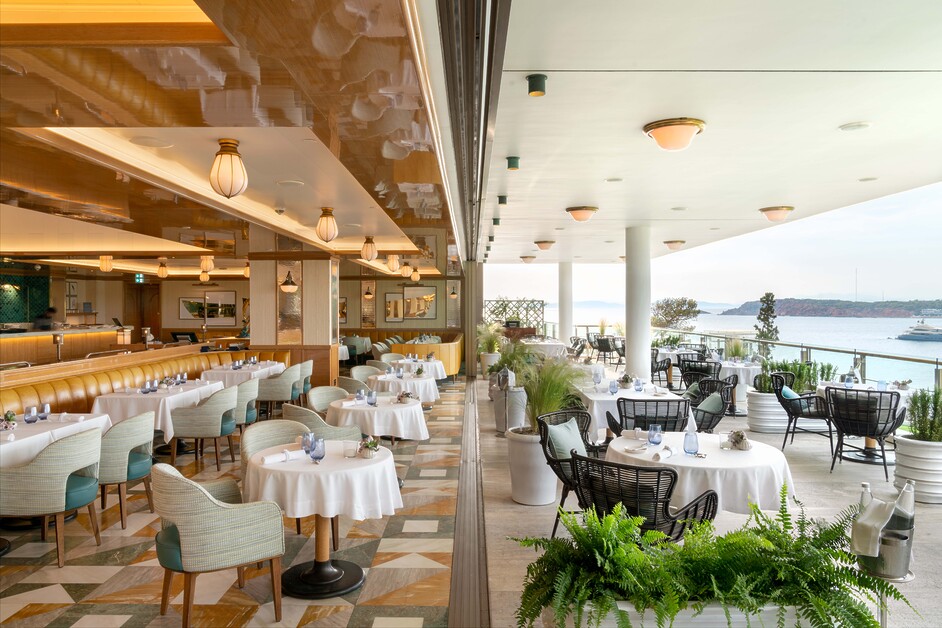 2 unmissable luxury hotels on the Athens Riviera