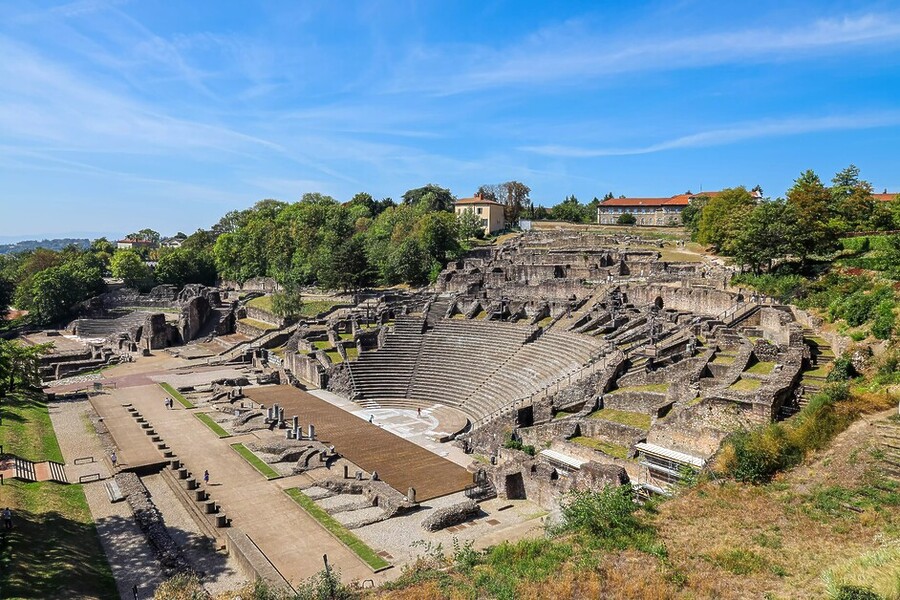Michael Edwards takes Riviera Travel’s History and Art Rhône River cruise and reckons it’s the best ever French cruise you can find.