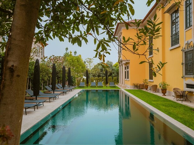 Michael Edwards discovers Palacete Severo, an exquisite “little palace”, a soul sanctuary, in Porto.