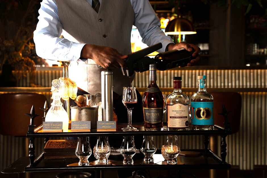 At SALON Sarah Kingdom discovers a fabulous blend of global influences, seasonal local produce, and theatrical yet thoughtful service.