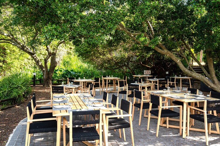 Sarah Kingdom eats at Wilde Vy Bistro not that far from Cape Town on the Durbanville Wine Route.