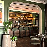Sarah Kingdom eats at Wilde Vy Bistro not that far from Cape Town on the Durbanville Wine Route.