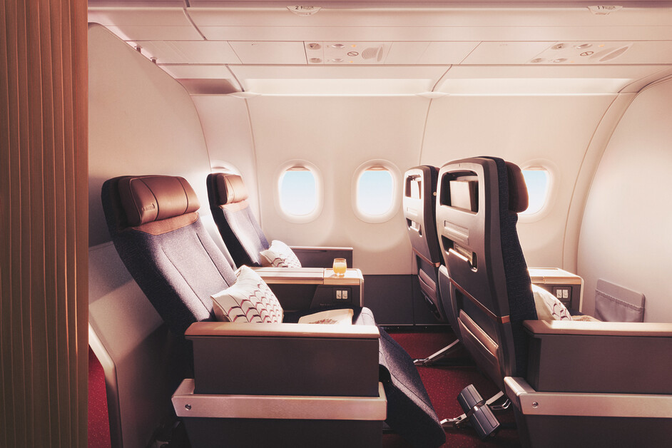 Andy Mossack reviews Air India Business Class and can’t help feeling rather princely.