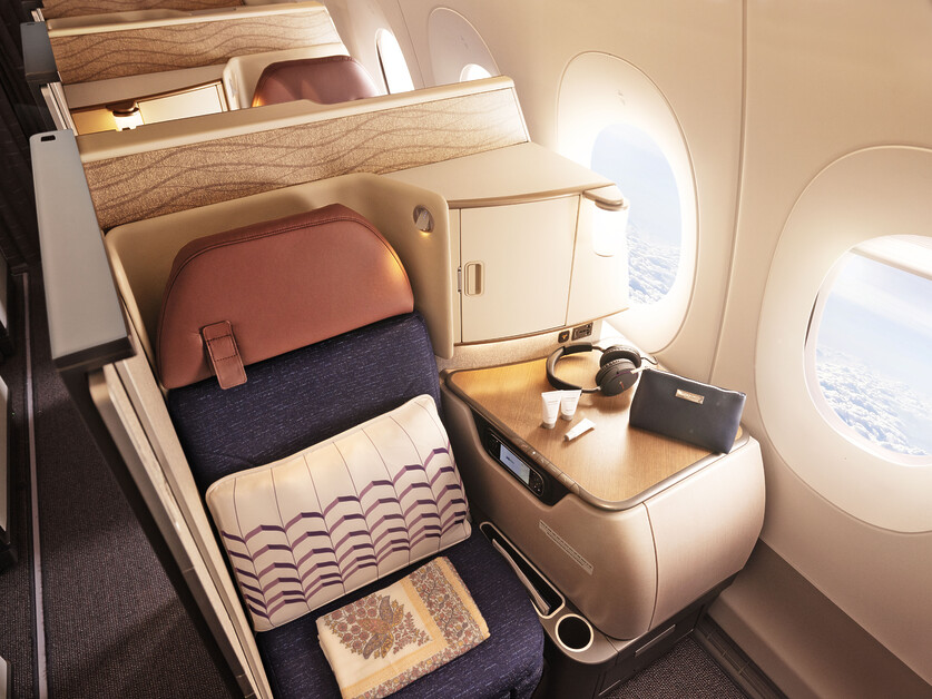 Andy Mossack reviews Air India Business Class and can’t help feeling rather princely.