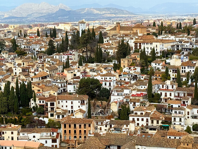 Lynne Coates enjoys Andalusian culture, gastronomy and flamenco in a best weekend in Granada