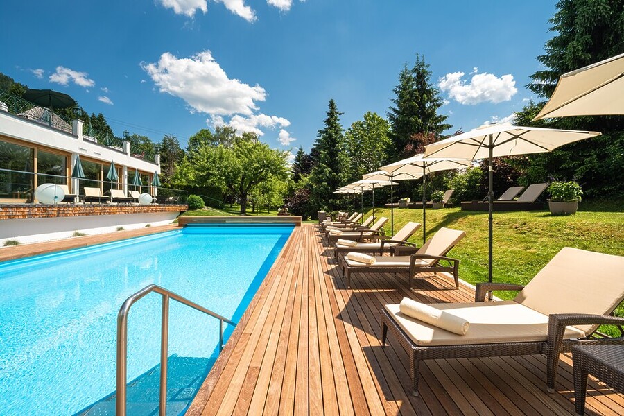 Frank Mannion Reviews Relais & Châteaux Hotel Tennerhof And Follows In The Footsteps Of 007 Creator Ian Fleming.