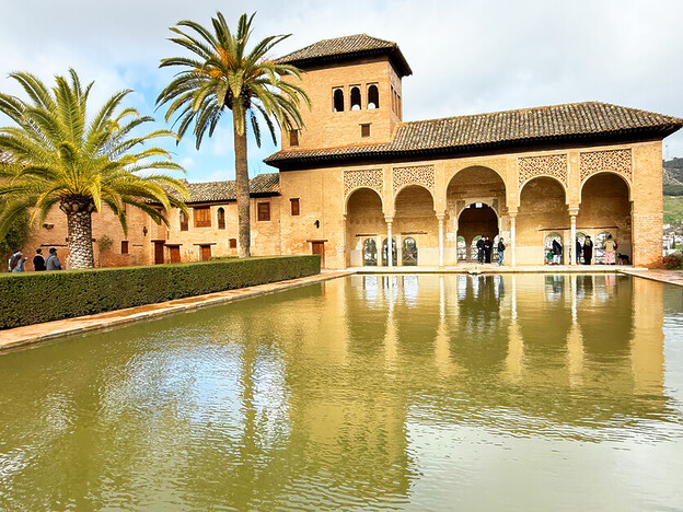 Lynne Coates enjoys Andalusian culture, gastronomy and flamenco in a best weekend in Granada
