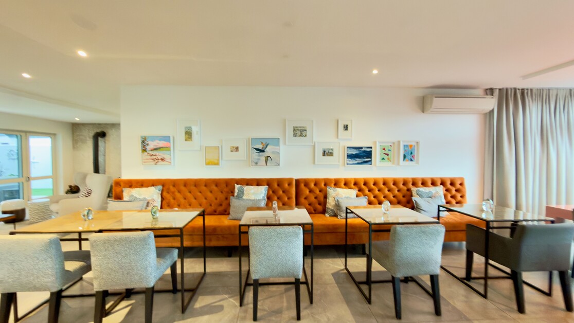 One Marine Drive Boutique Hotel. Discover Western Cape views and discreet luxury.