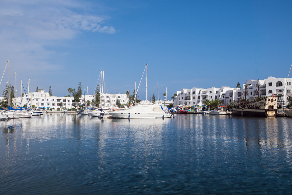 Andy Mossack tries out Tunisia for Multi-Generational Holidays as he travels with his three-generational family, road testing some excellent tours to suit all ages.