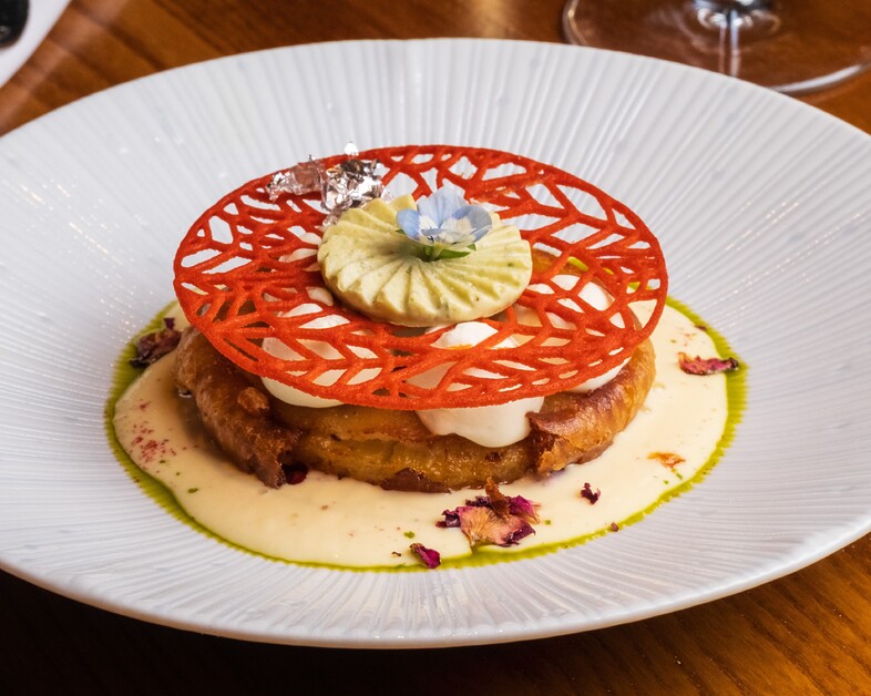 As Kinky Boots meets Colonel Saab, Andy Mossack reviews another tasty dining/theatre combination.