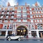Andy Mossack reviews St. James’ Court,A Taj Hotel and finds it a right royal residence.