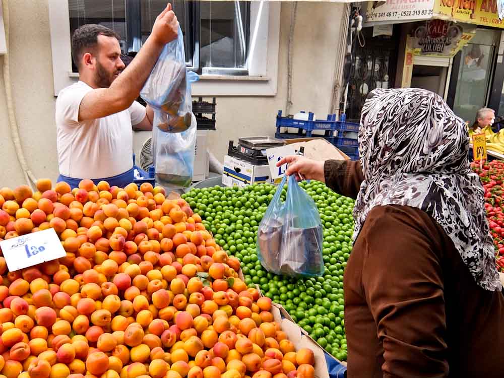 Rupert Parker goes in search of the best local flavours in his Guide to Local Food In Istanbul.