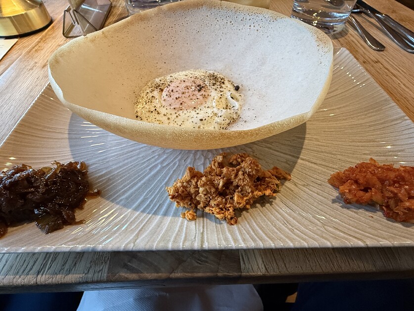 Andy Mossack reviews Columbo Kitchen Putney, fast becoming a legendary neighbourhood Sri Lankan restaurant.