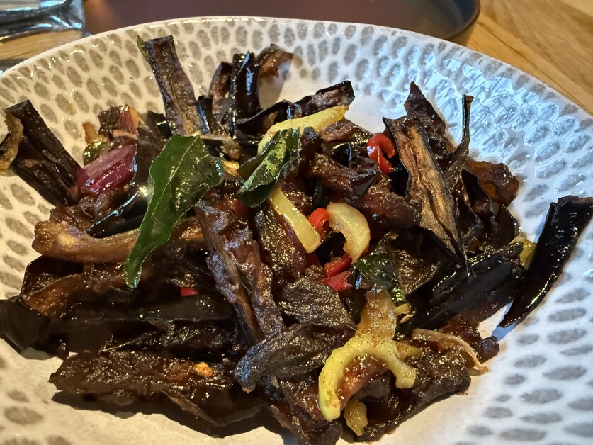 Andy Mossack reviews Columbo Kitchen Putney, fast becoming a legendary neighbourhood Sri Lankan restaurant.