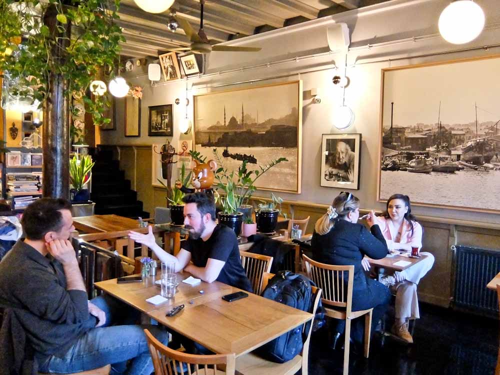 Rupert Parker goes in search of the best local flavours in his Guide to Local Food In Istanbul.
